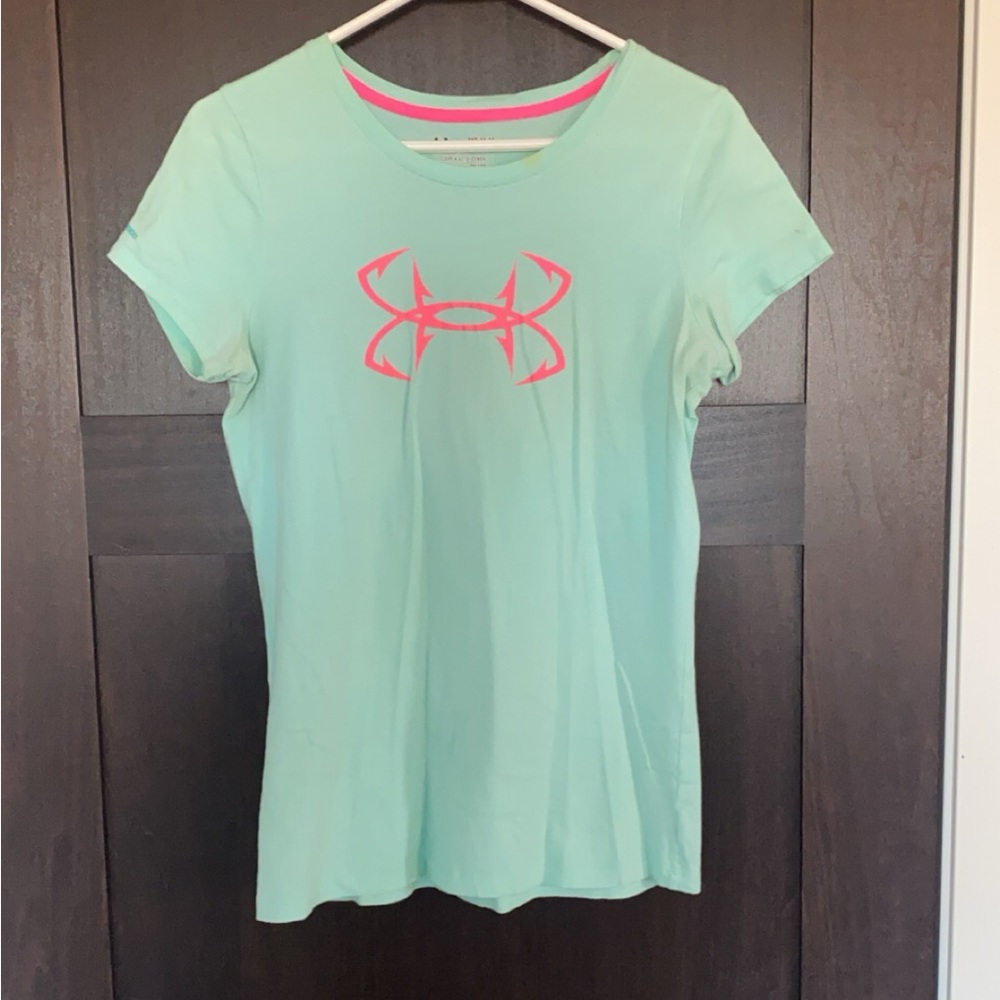 Under Armour tshirt